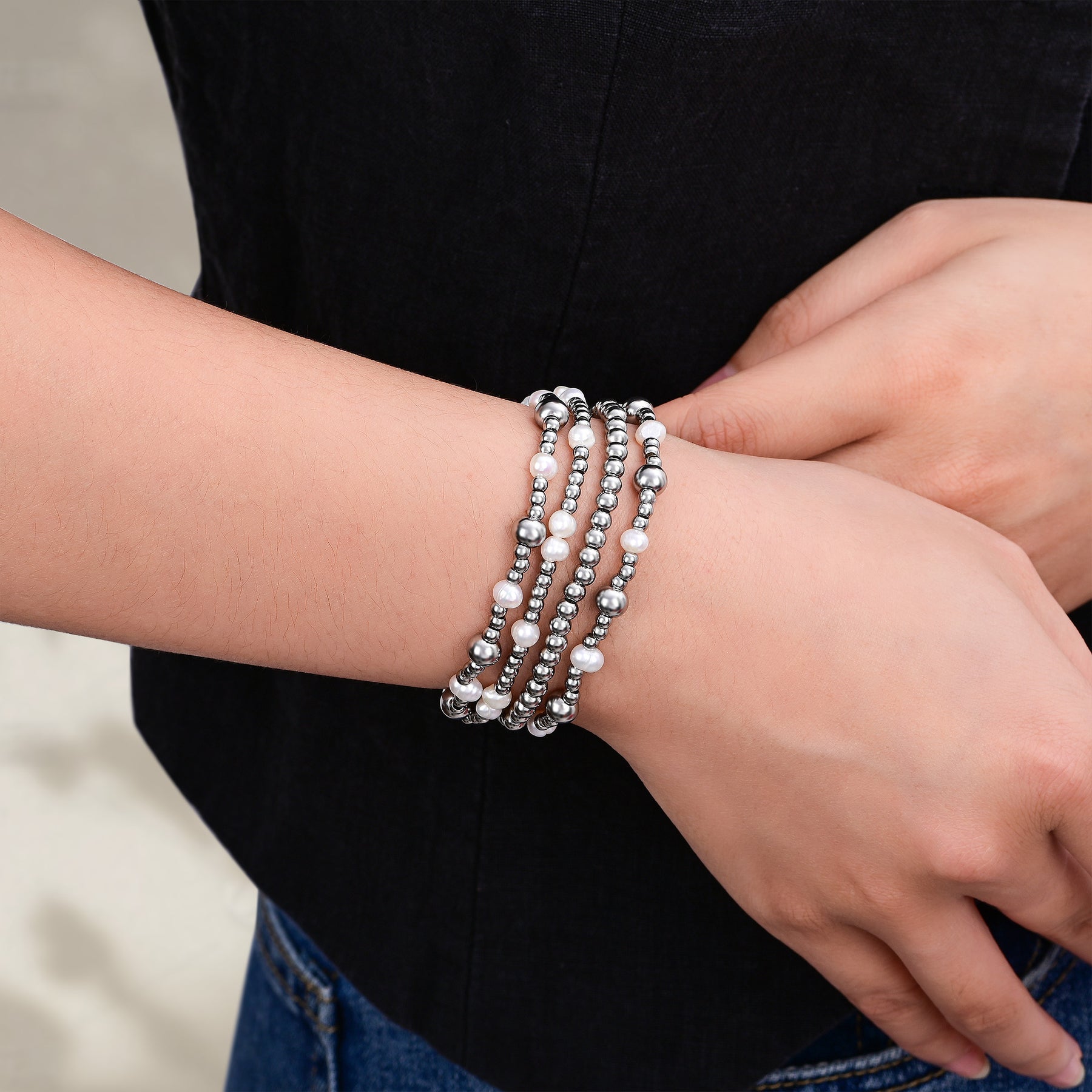 Shimmering Pearl Bracelet Set