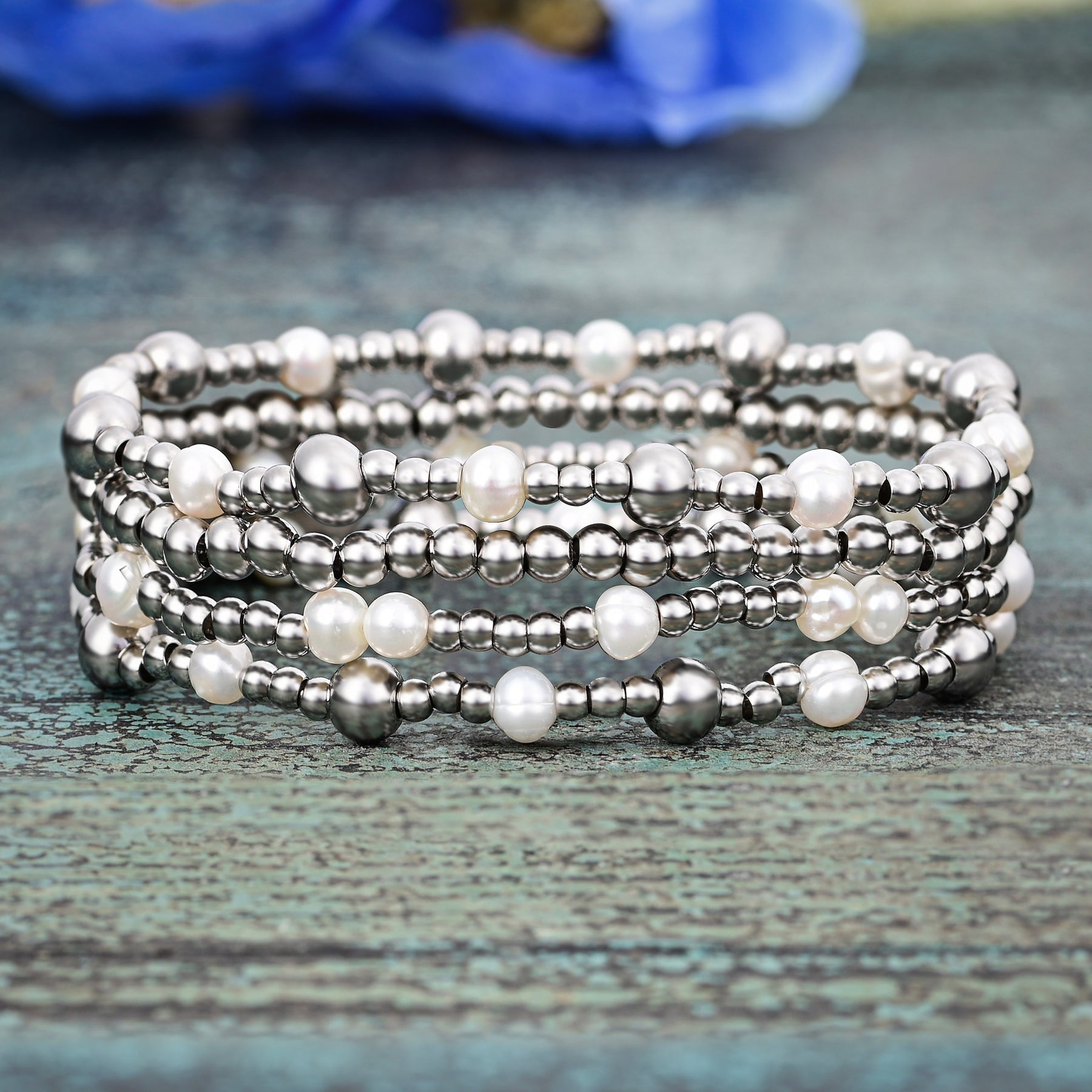 Shimmering Pearl Bracelet Set